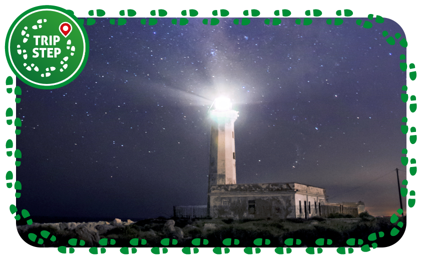 Faro di Murro di Porco foto di Maurizio Formati via Wikimedia Commons