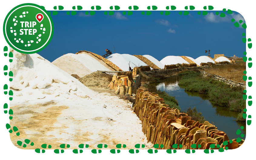 Riserva naturale integrale saline di Trapani estrazione sale marino foto di: Ivan Parisi via Wikimedia Commons
